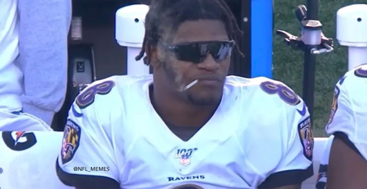 PHOTO Lamar Jackson Smoking A Cigarette On The Sideline