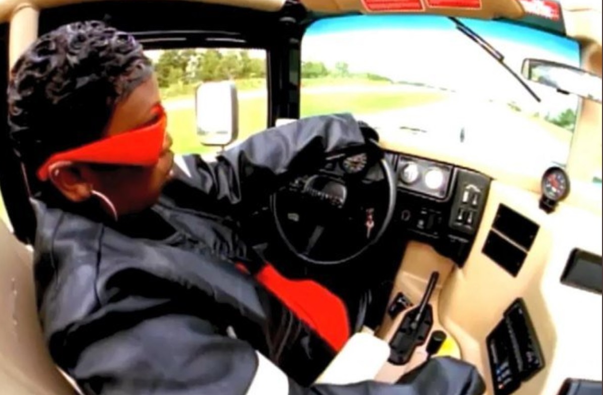 PHOTO Missy Elliott Driving A Tractor