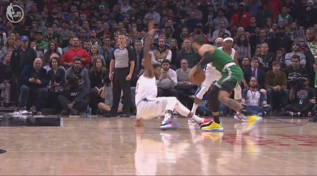 PHOTO Paul George Breakdancing