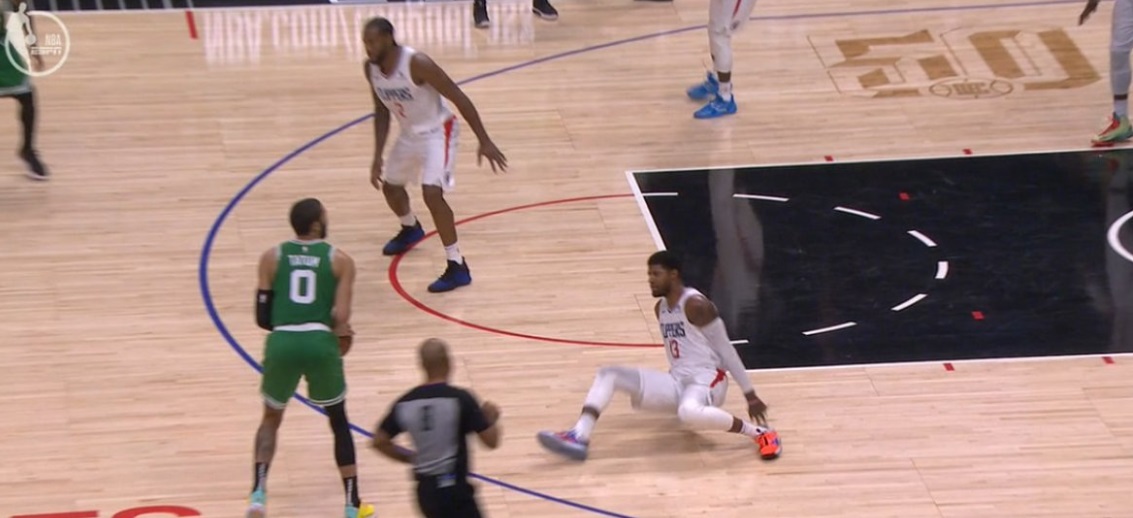 PHOTO Paul George Levitating On The Floor With Just His Feet