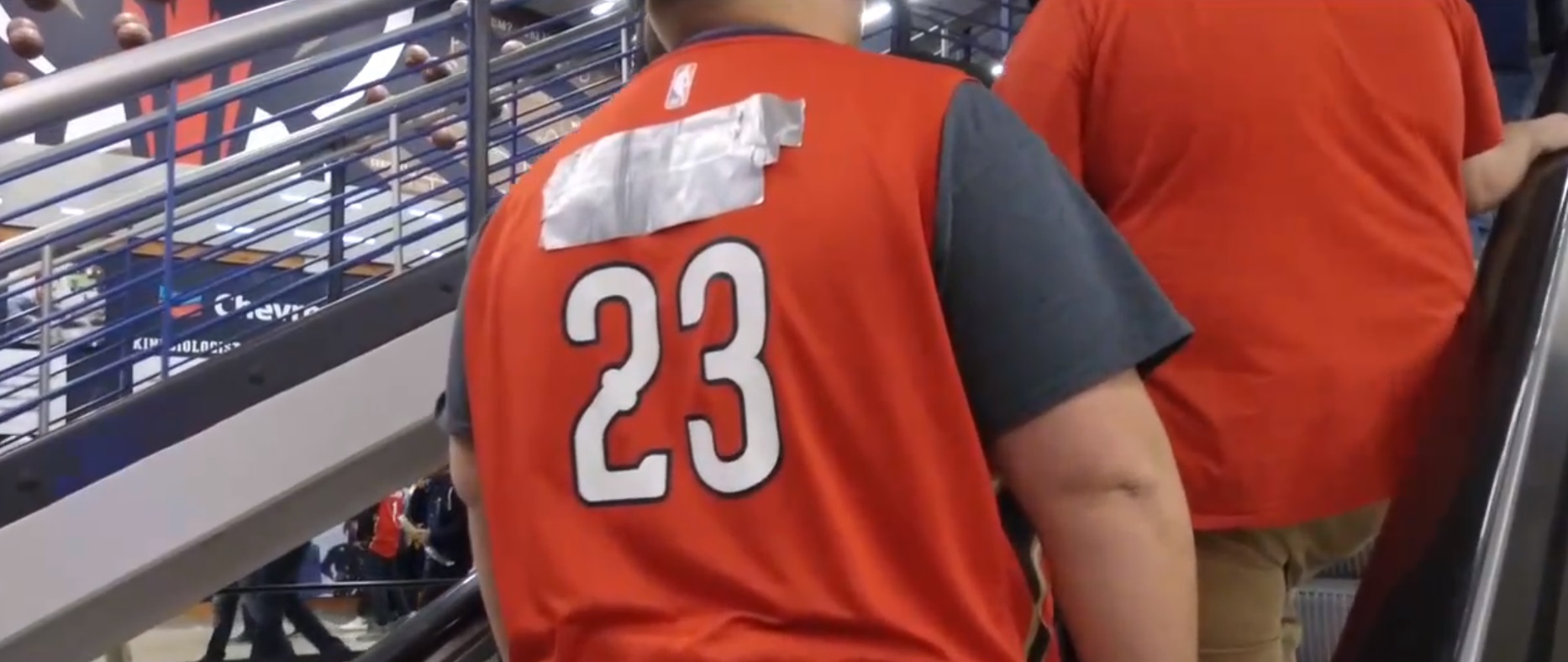 PHOTO Pelicans Fan Covers Up Anthony Davis' Jersey Name On Back With Duct Tape