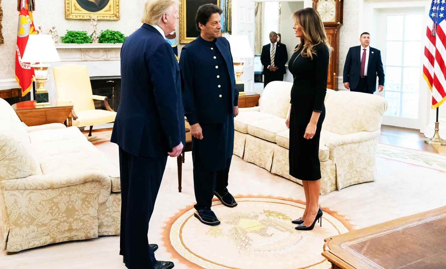 PHOTO Prime Minister Imran Likes What He Sees While Looking At Melania Trump