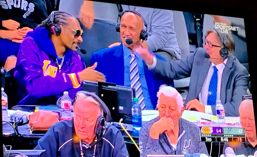 PHOTO Snoop Dogg Joins Lakers Broadcast During Game