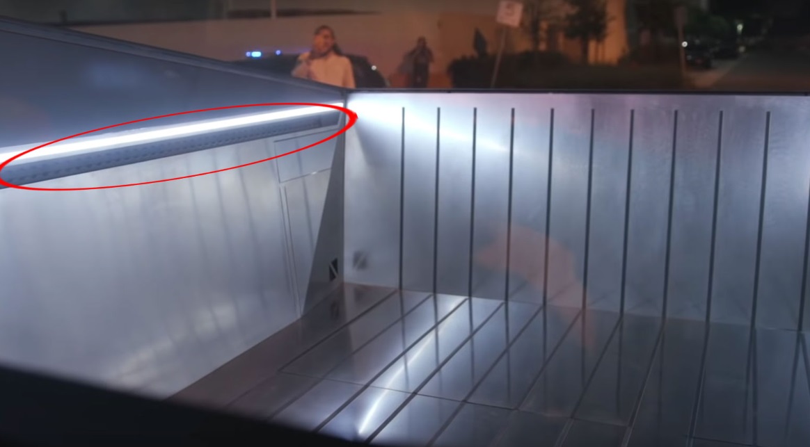 PHOTO Tesla Cybetruck Has L Track Rails And T Slots In The Bed