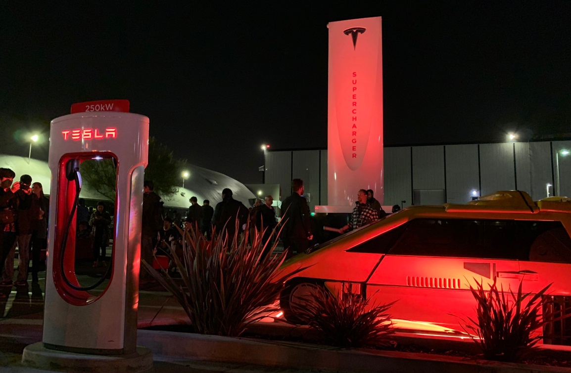 PHOTO Tesla Model S D At Tesla Headquarters