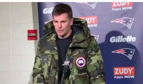 PHOTO Tom Brady Wearing Camouflage Jacket