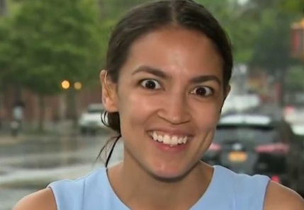 PHOTO Tulsi Gabbard's Eyes Popping Out Of Her Head Making Her Look Crazy