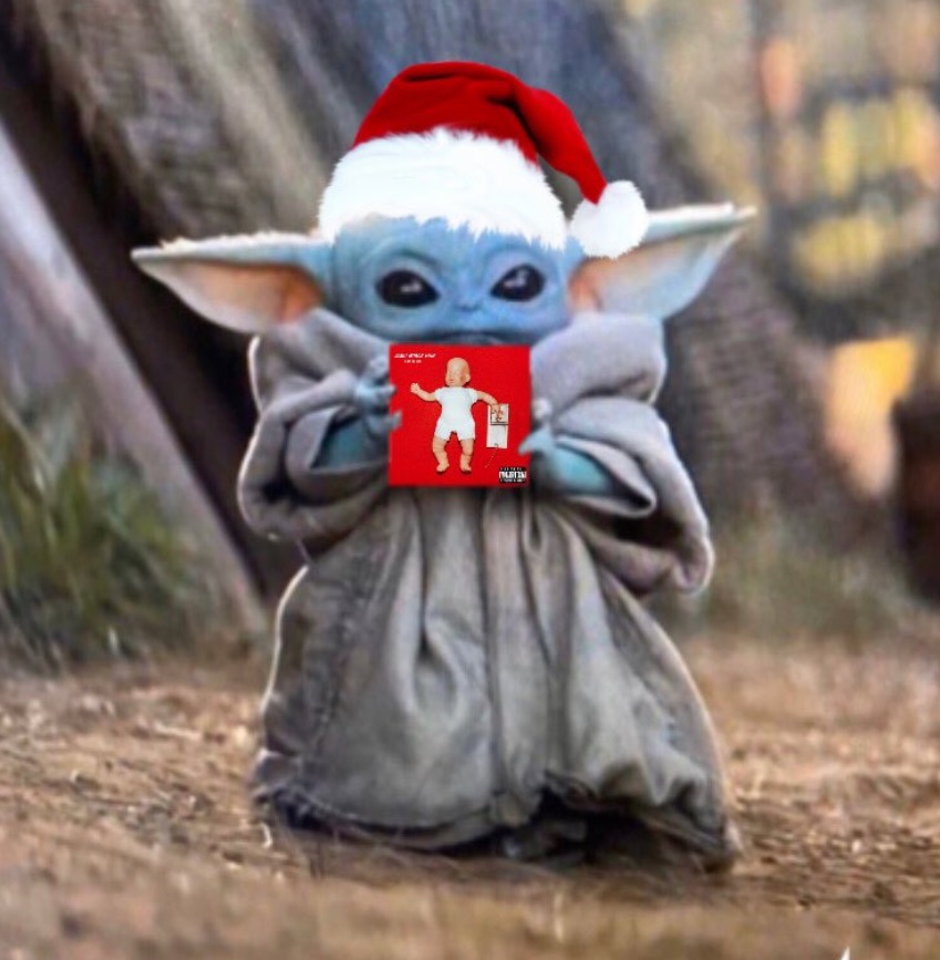 PHOTO Baby Yoda Looks Hilarious For Holding Fake Blood By Heart Attack Man