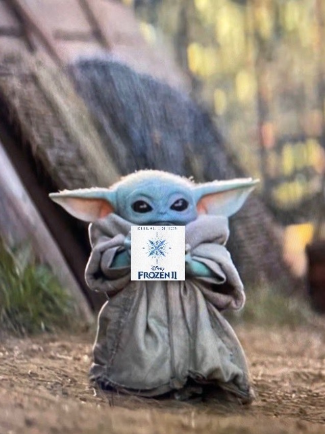 PHOTO Baby Yoda Loves Frozen 2