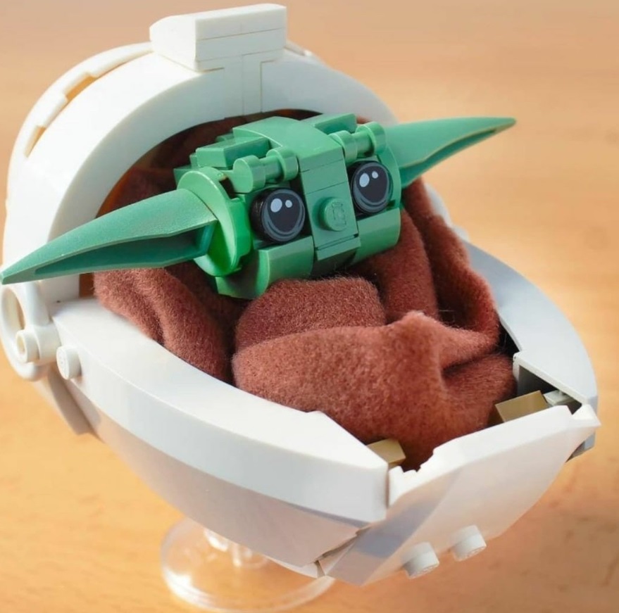 PHOTO Baby Yoda Resting In Crib Made Completely Out Of Legos