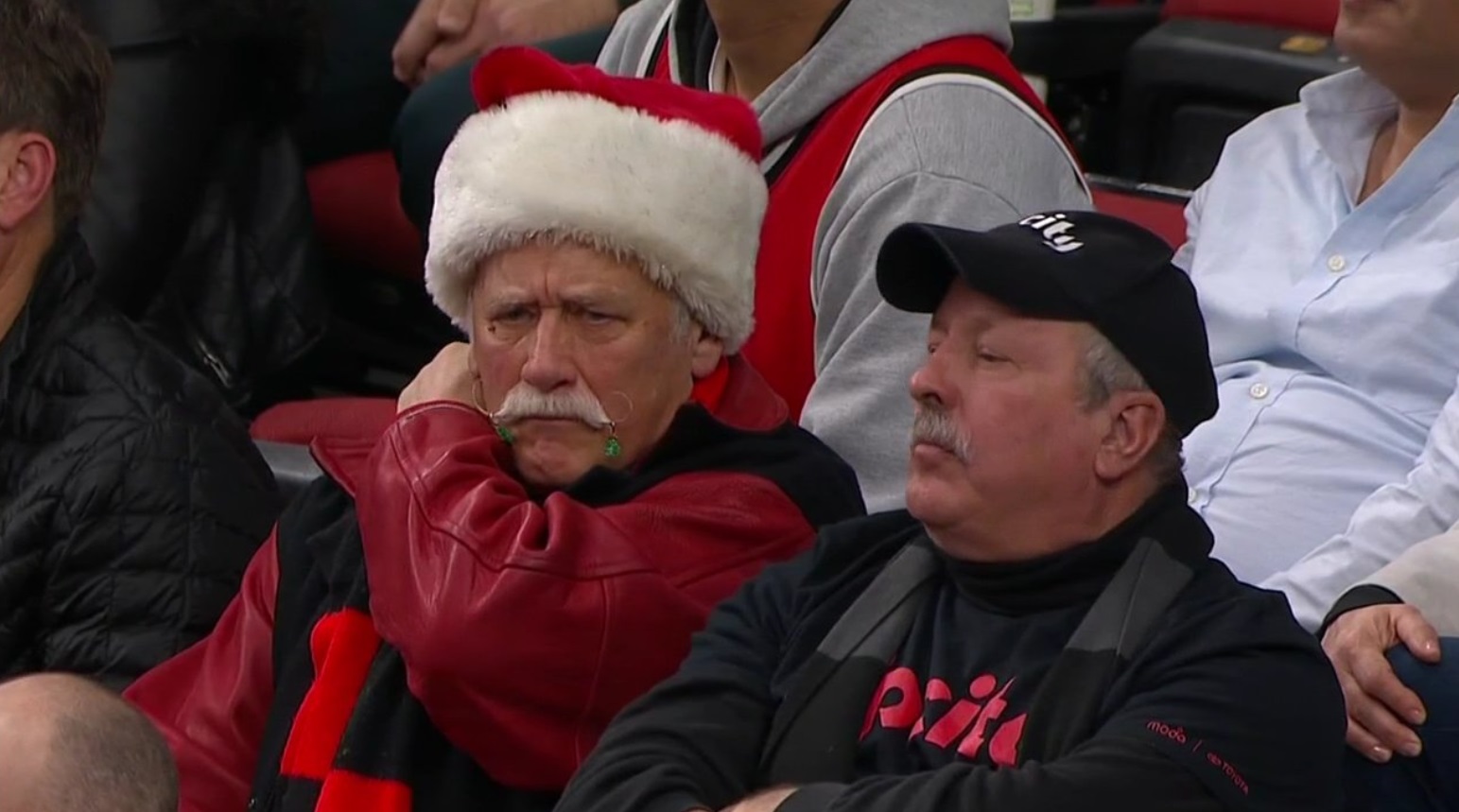 PHOTO Blazers Fan With Christmas Ornaments Hanging From The Tips Of His Mustache