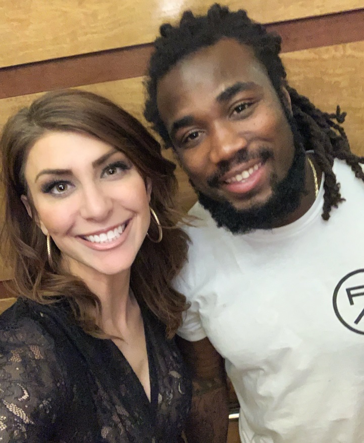 PHOTO Dalvin Cook Bumped Into His Sidechick In Seattle