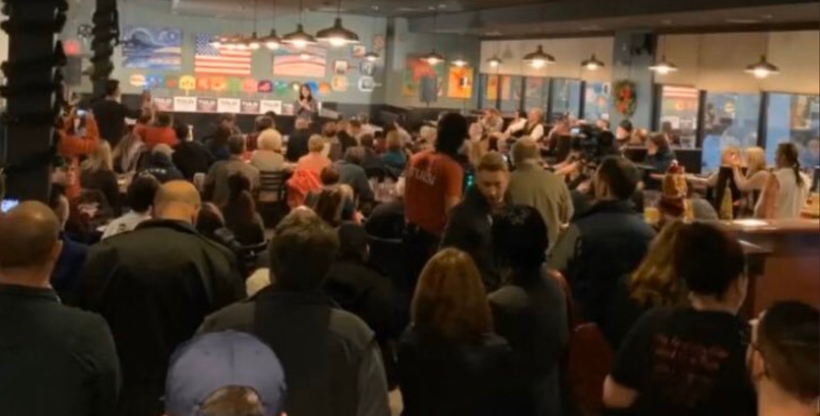 PHOTO Huge Crowd To Hear Tulsi Gabbard Speak In Small Auditorium