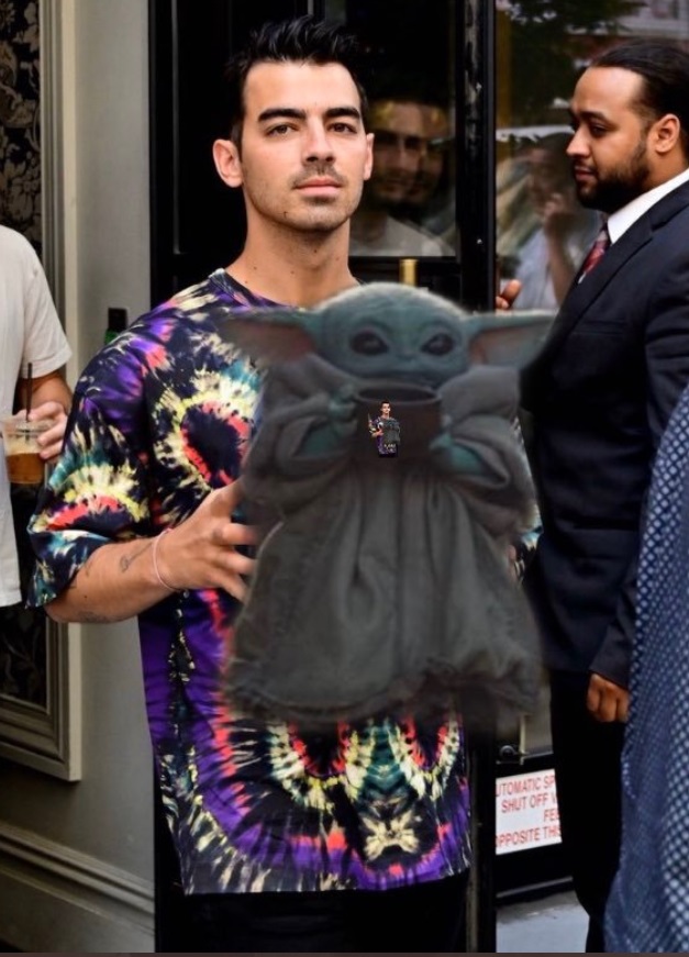 PHOTO Joe Jonas Holding Baby Yoda