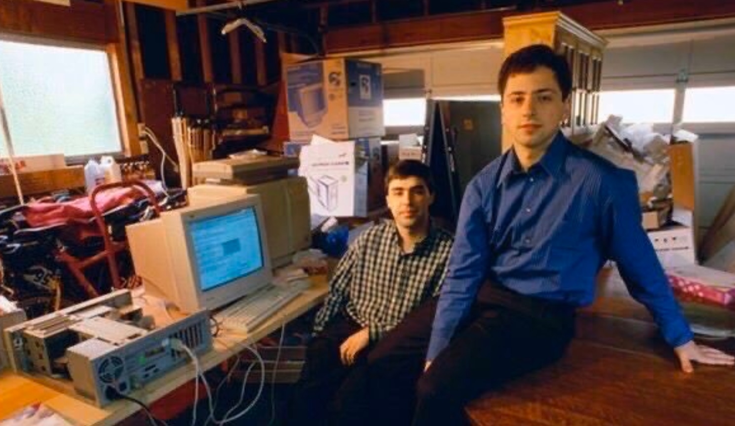 PHOTO Larry Page Working On His Computer Inventing Google When He Was A Teenager