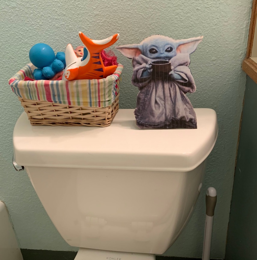 PHOTO Life Size Baby Yoda To Put On Your Toilet