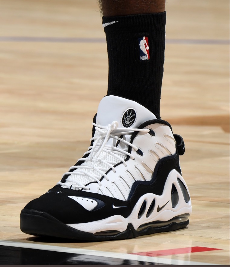 PHOTO Patrick Patterson Wearing Air Max Uptempo 97