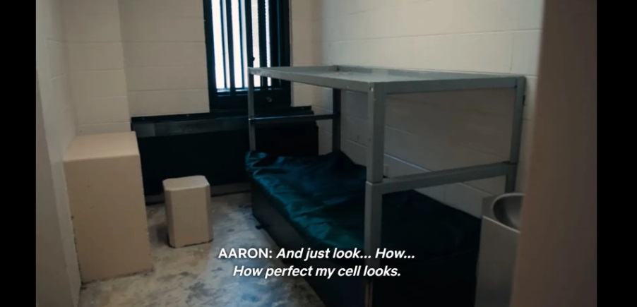 PHOTO Aaron Hernandez Says His Cell Looks Perfect