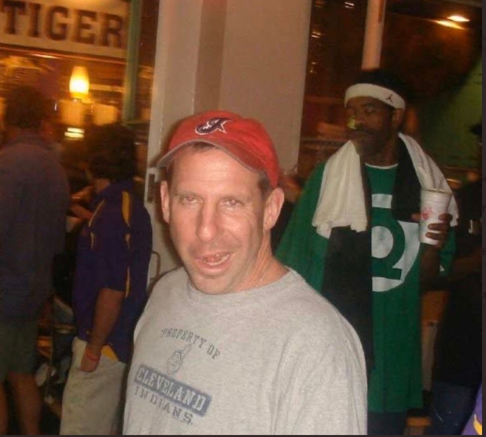 PHOTO Bo Pelini Walking Around Drunk On His Final Night As LSU Football Defensive Coordinator