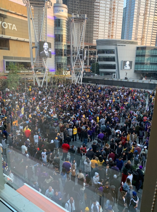 PHOTO Crowd Filled To Capacity At LA Live Outside Staples Center Remembering Kobe Bryant