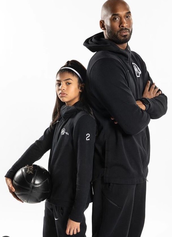 PHOTO Kobe Back To Back With His Daughter Gianna