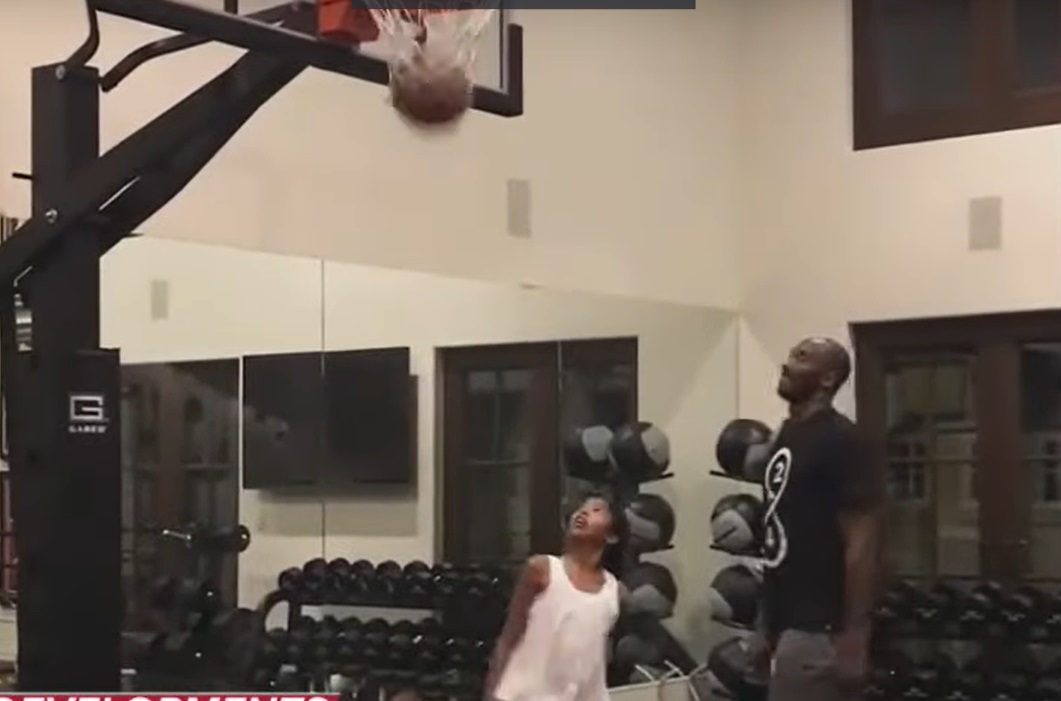 PHOTO Kobe Bryant Playing Basketball With Her Daughter Gianna Inside His Newport Coast Home