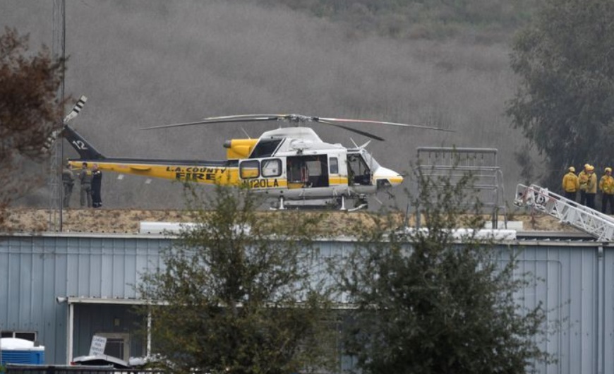 PHOTO LA County Fire Arrives On Scene To Smoke As Kobe Bryant's Helicopter Goes Up In Flames