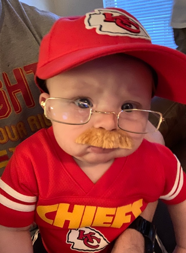 PHOTO Baby Dressed Up To Look Like Andy Reid