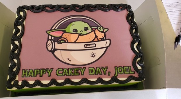 PHOTO Baby Yoda Birthday Cake