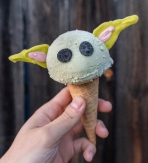 PHOTO Baby Yoda Ice Cream Cones