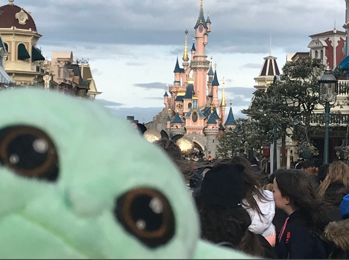 PHOTO Baby Yoda Taking Selfie At Disneyland Paris