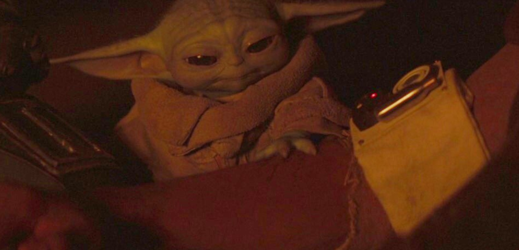 PHOTO Baby Yoda Using His Healing Powers