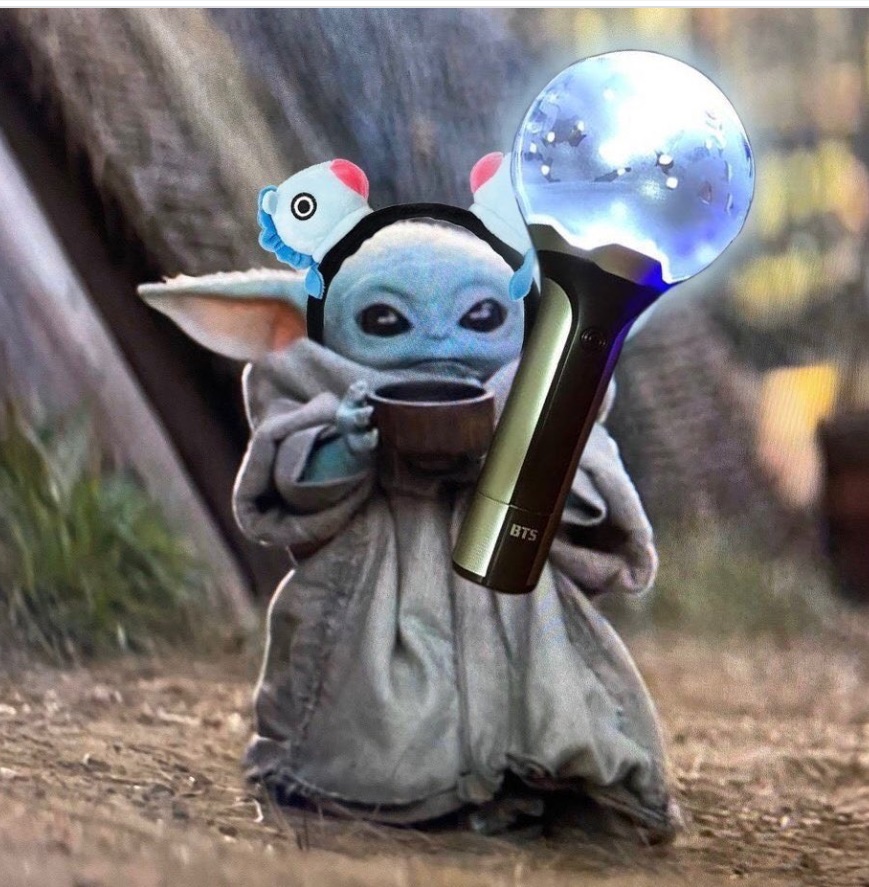 PHOTO Baby Yoda Wearing BTS Headband