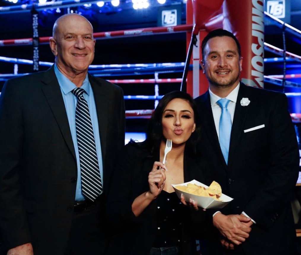 PHOTO Jessica Rosales Looking Hot Eating Nachos With A Fork Outside The Boxing Ring