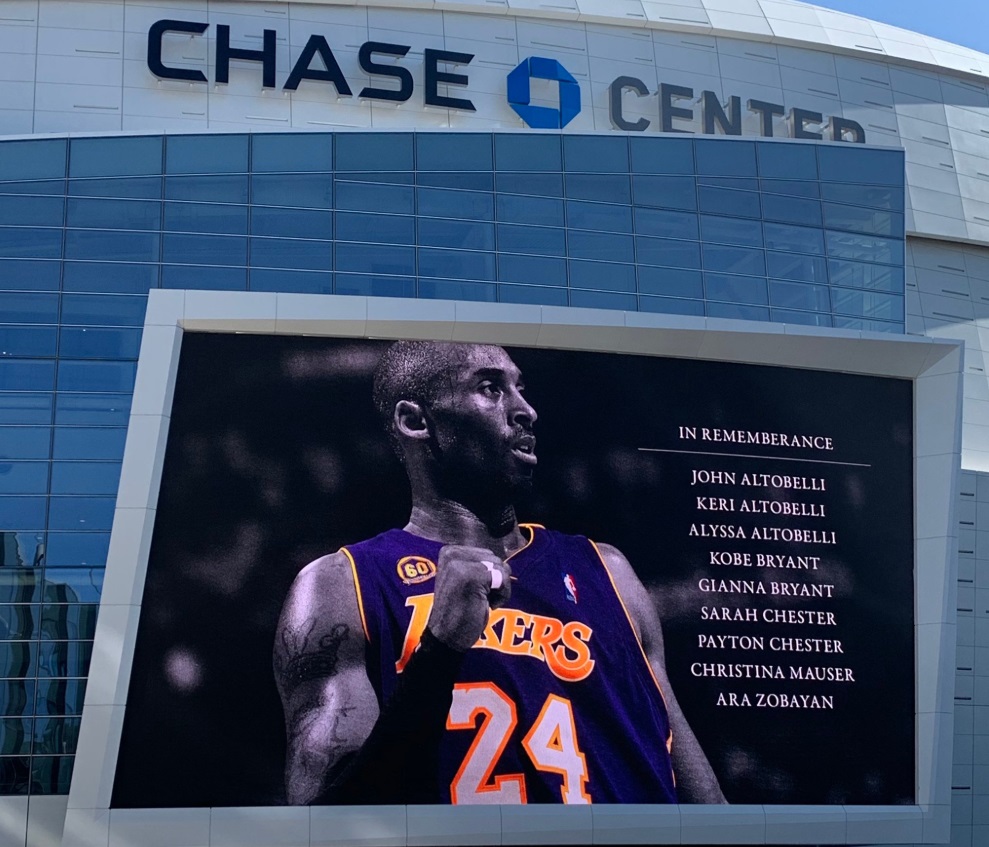 PHOTO Kobe Bryant On Outside Of Chase Center In San Francisco Being Remembered