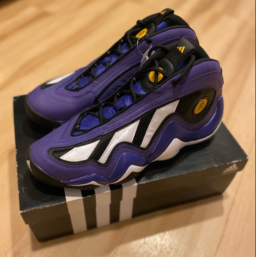 PHOTO Kobe Bryant Shoes From The 1999 Slam Dunk Contest