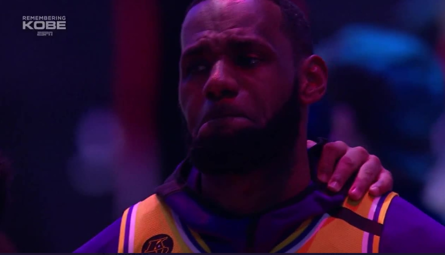 PHOTO Lebron James Crying Over Kobe Bryant