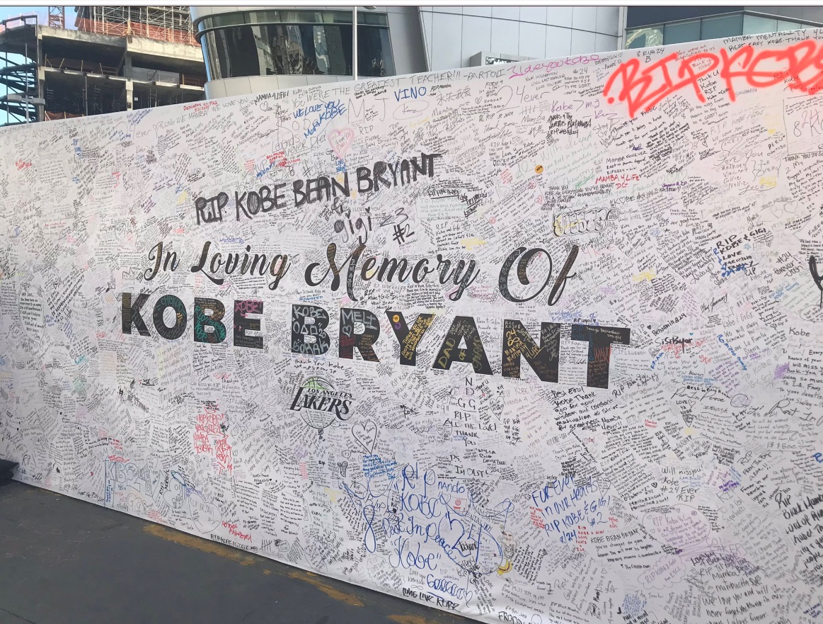 PHOTO Look At Some Of The Messages Left For Kobe And Gigi At 10 Kobe Tribute Murals