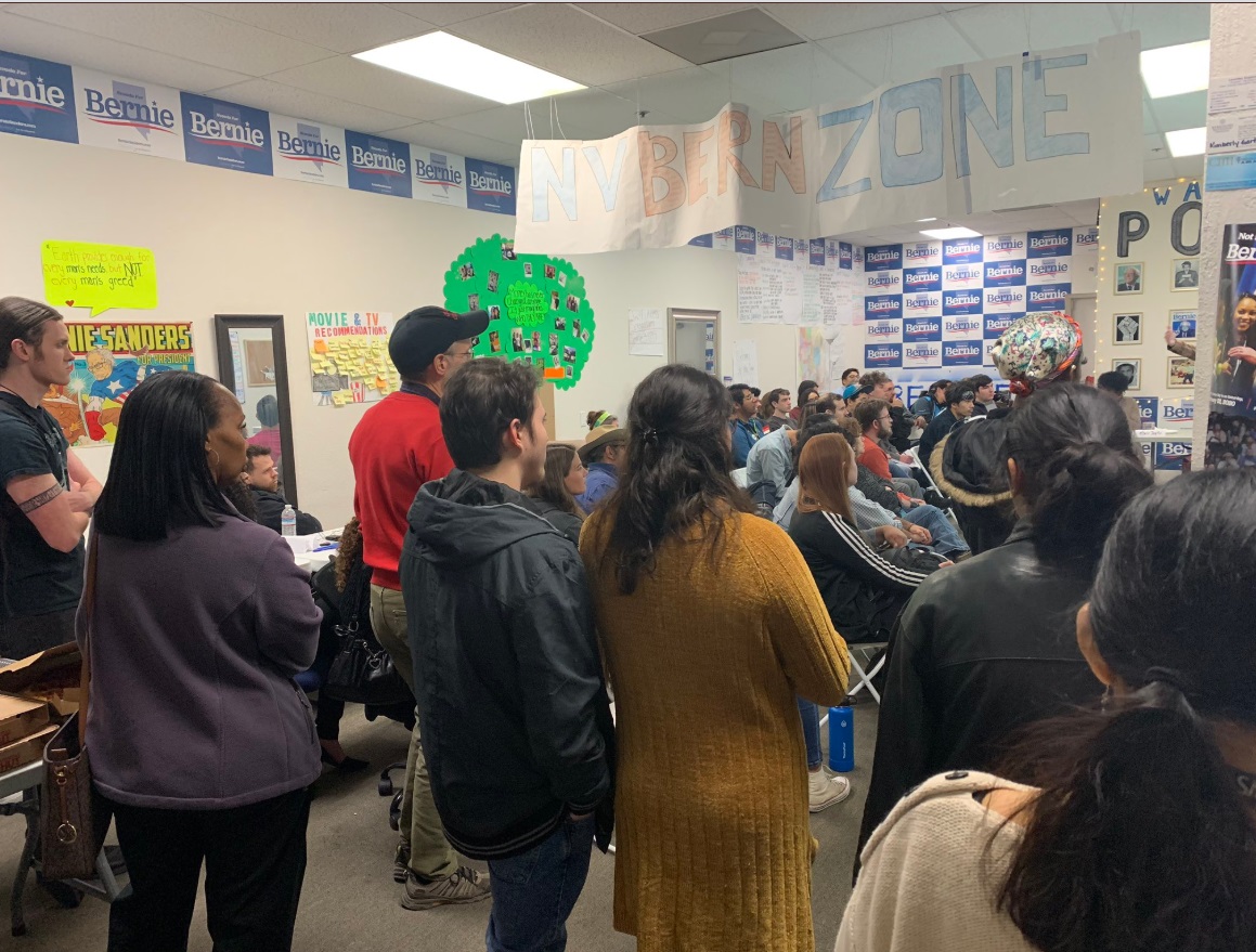 PHOTO Nevada Precinct Is Standing Room Only For Bernie Sanders