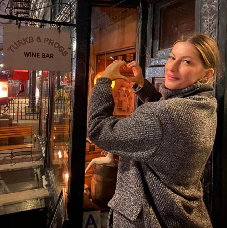 PHOTO Wine Bar Where Tom Brady And His Wife First Met