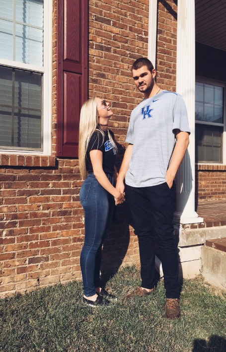 PHOTO Jamal Murray's Girlfriend Holding Hands With Her Tall Side Bae