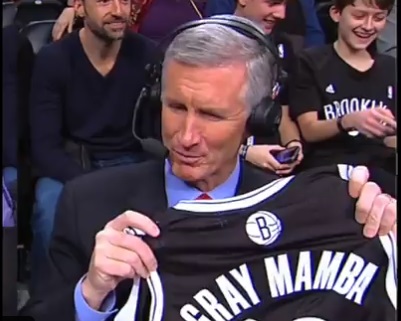 PHOTO Mike Breen Holding A Gray Mamba Jersey