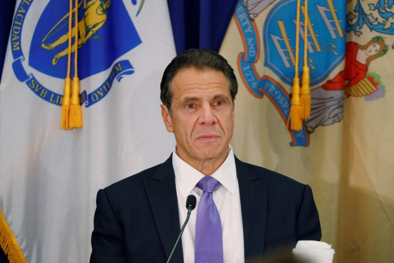 PHOTO New York Governor Looking Very Concerned Accouncing Corona Virus To New York