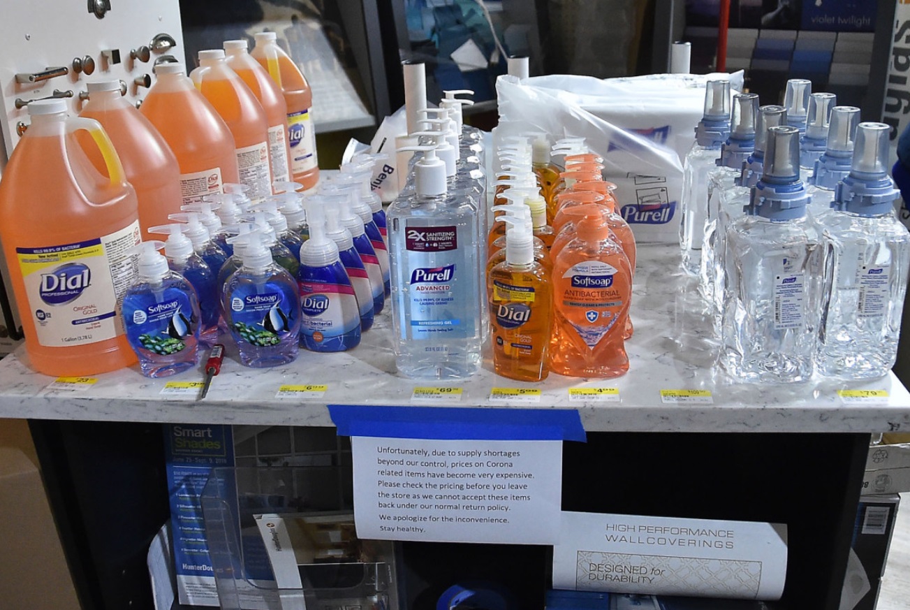 PHOTO New York Hadware Store Selling Hand Sanitizer And Purell For $80