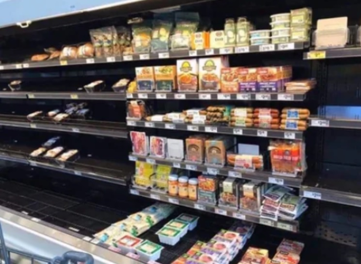 PHOTO Nobody Wants Vegan Food While At Grocery Store Stocking Up To Prepare For Corona Virus