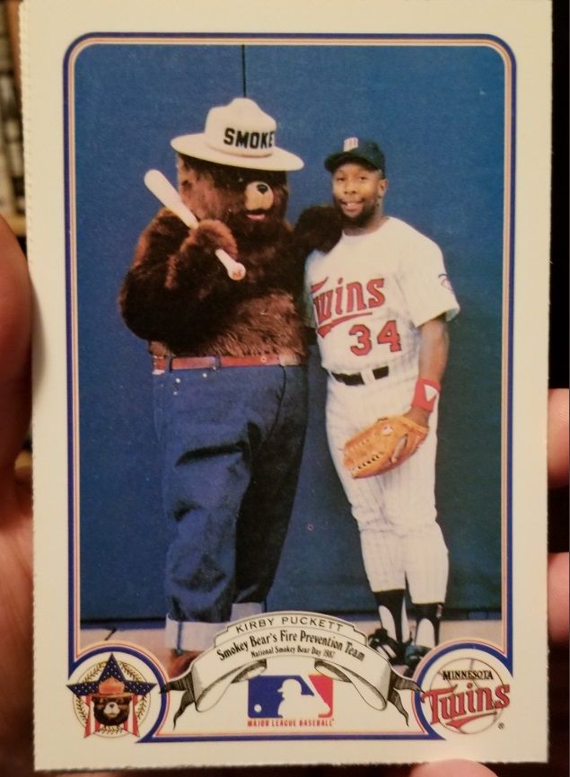 PHOTO Smokey the Bear With Kirby Puckett