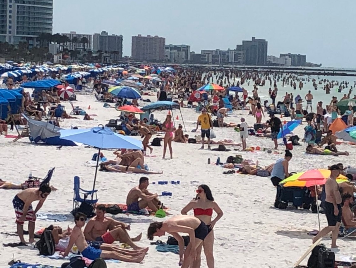 PHOTO South Florida Beaches Packed With People Standing Room Only Even Though Corona Virus Is Spreading