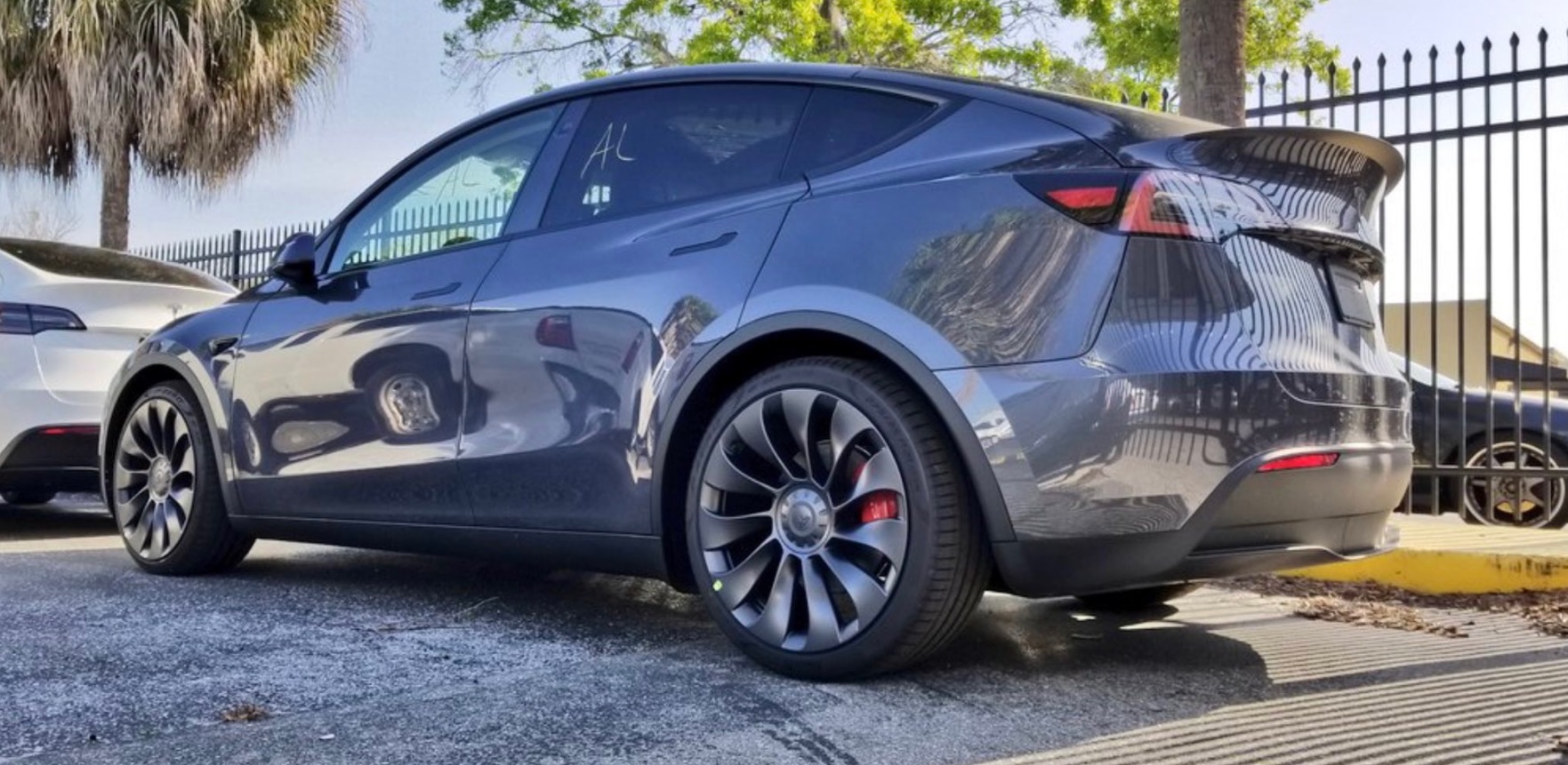 PHOTO Tesla Model Y Delivered Had AI Written On It