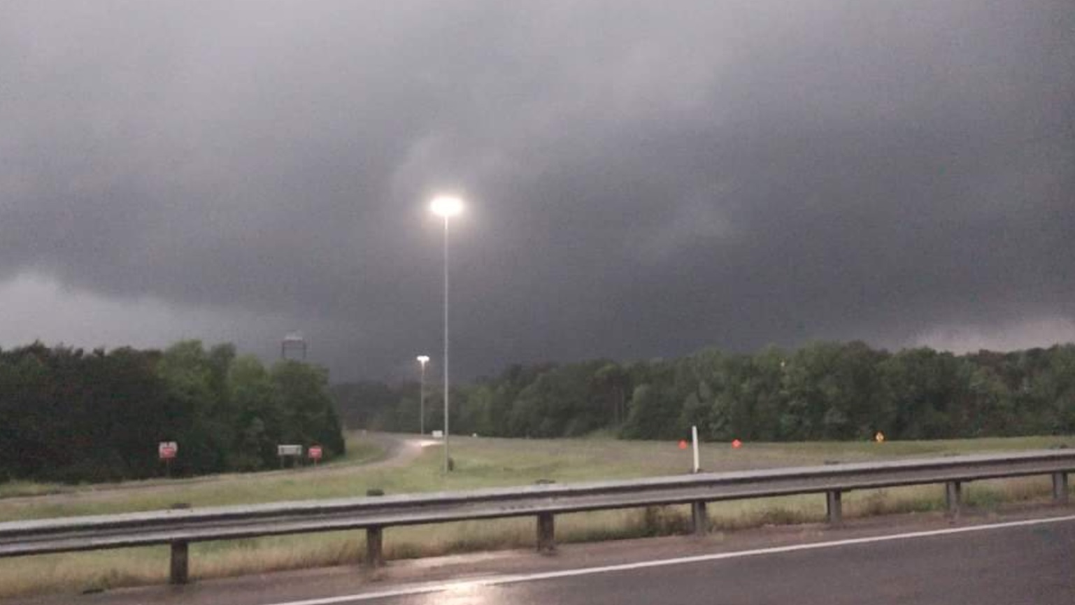 HD Photo Tornado Approaching Heidelburg Mississippi