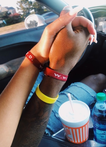 PHOTO CeeDee Lamb Holdng Hands With His Girlfriend After Going To Whataburger